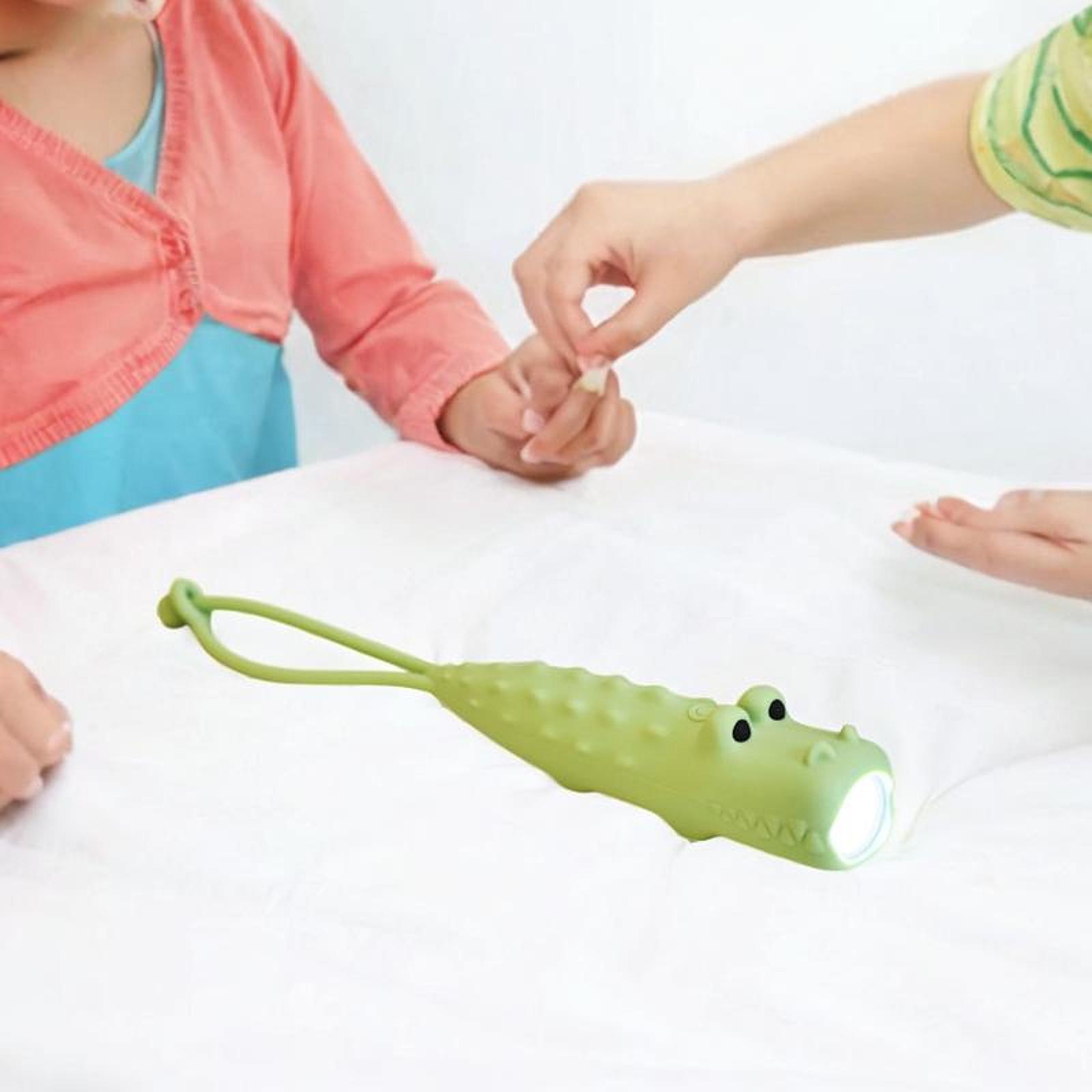Cute LED Flashlight Ergonomic  - Outdoor Camping Kids Activities 评论和价格